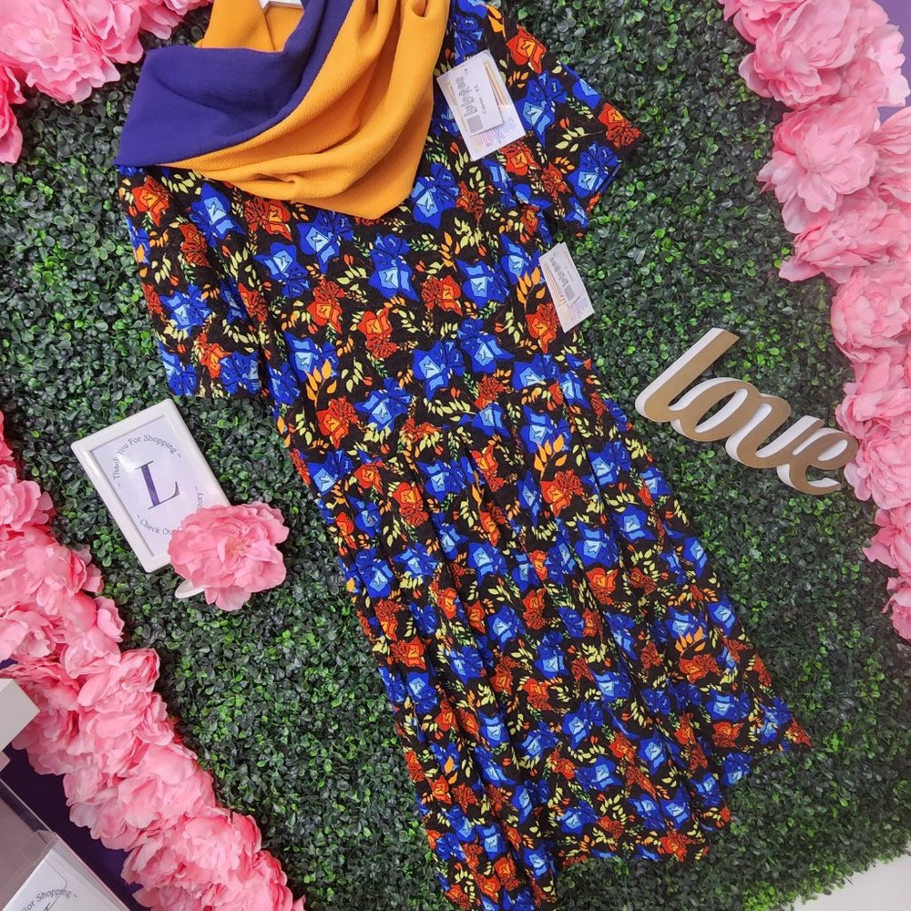 L Amelia Dress with Pockets and Pleats BONUS Cassie Scarf Included